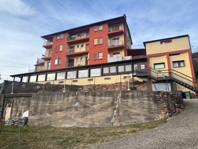 CUASSO AL MONTE, TRILOCALE CON VISTA LAGO-17